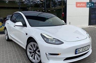 Седан Tesla Model 3 2021 в Кропивницком