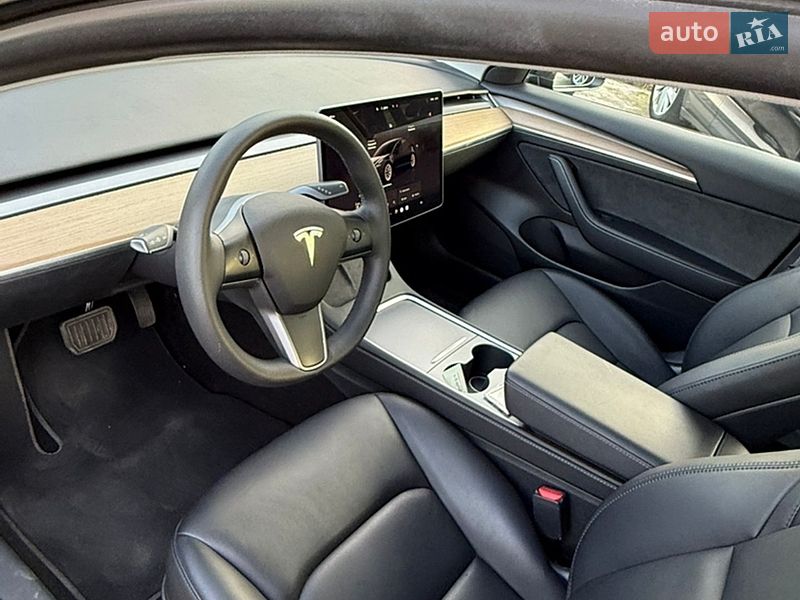 Седан Tesla Model 3 2022 в Дніпрі