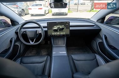 Седан Tesla Model 3 2024 в Києві