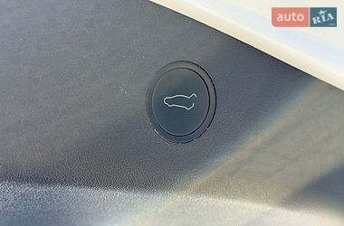 Седан Tesla Model 3 2021 в Дніпрі