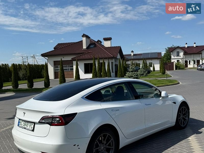 Седан Tesla Model 3 2018 в Львове фото 6 Седан Tesla Model 3 2018 в Львове