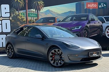 Седан Tesla Model 3 2022 в Львові