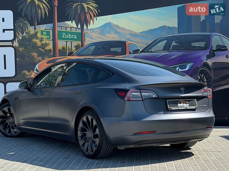 Седан Tesla Model 3 2022 в Львові