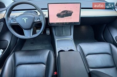Седан Tesla Model 3 2022 в Львові
