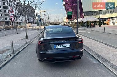 Седан Tesla Model 3 2025 в Києві