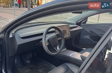 Седан Tesla Model 3 2025 в Києві