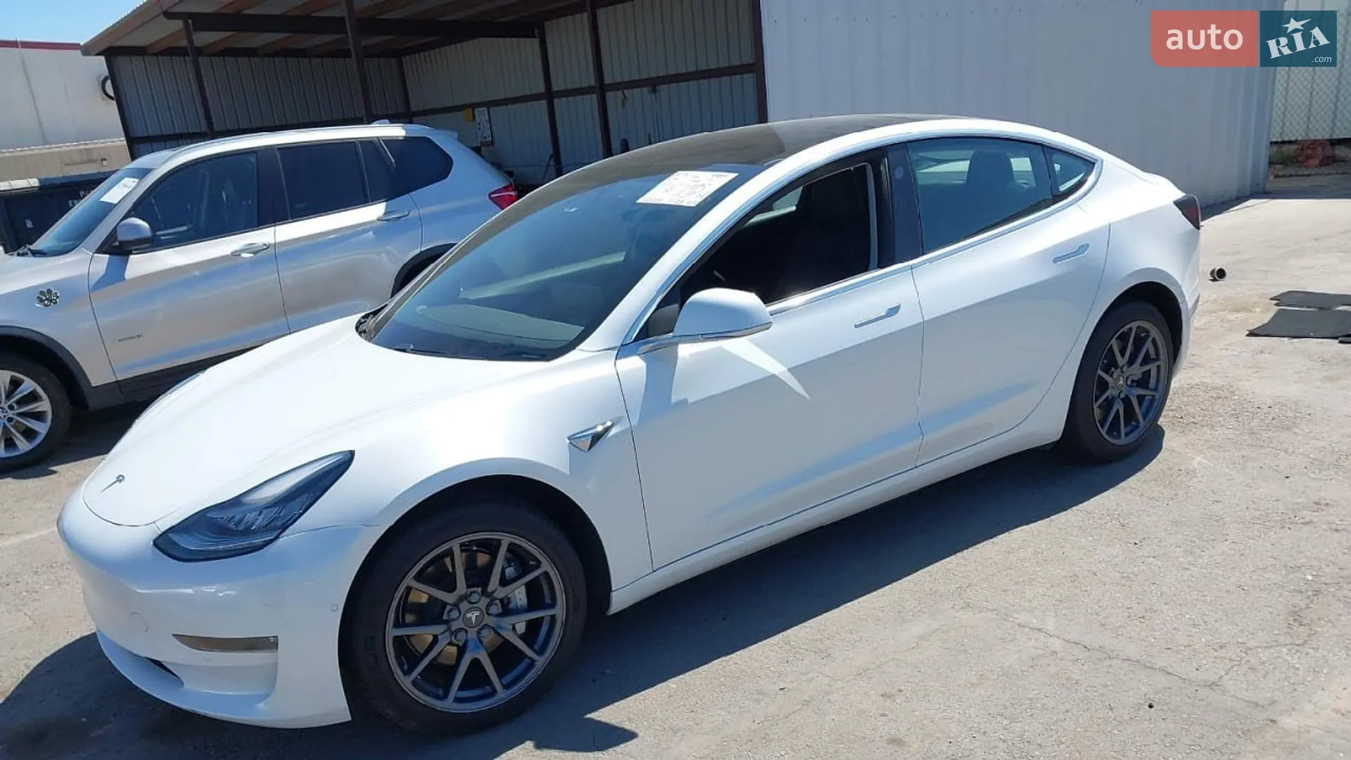 2019 Tesla Model 3 - фото 1