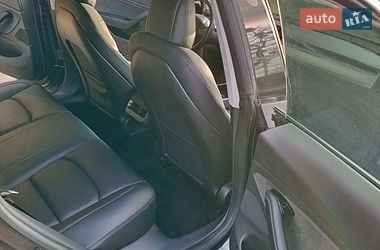 Седан Tesla Model 3 2018 в Киеве