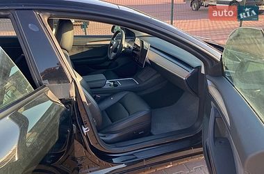 Седан Tesla Model 3 2022 в Рівному
