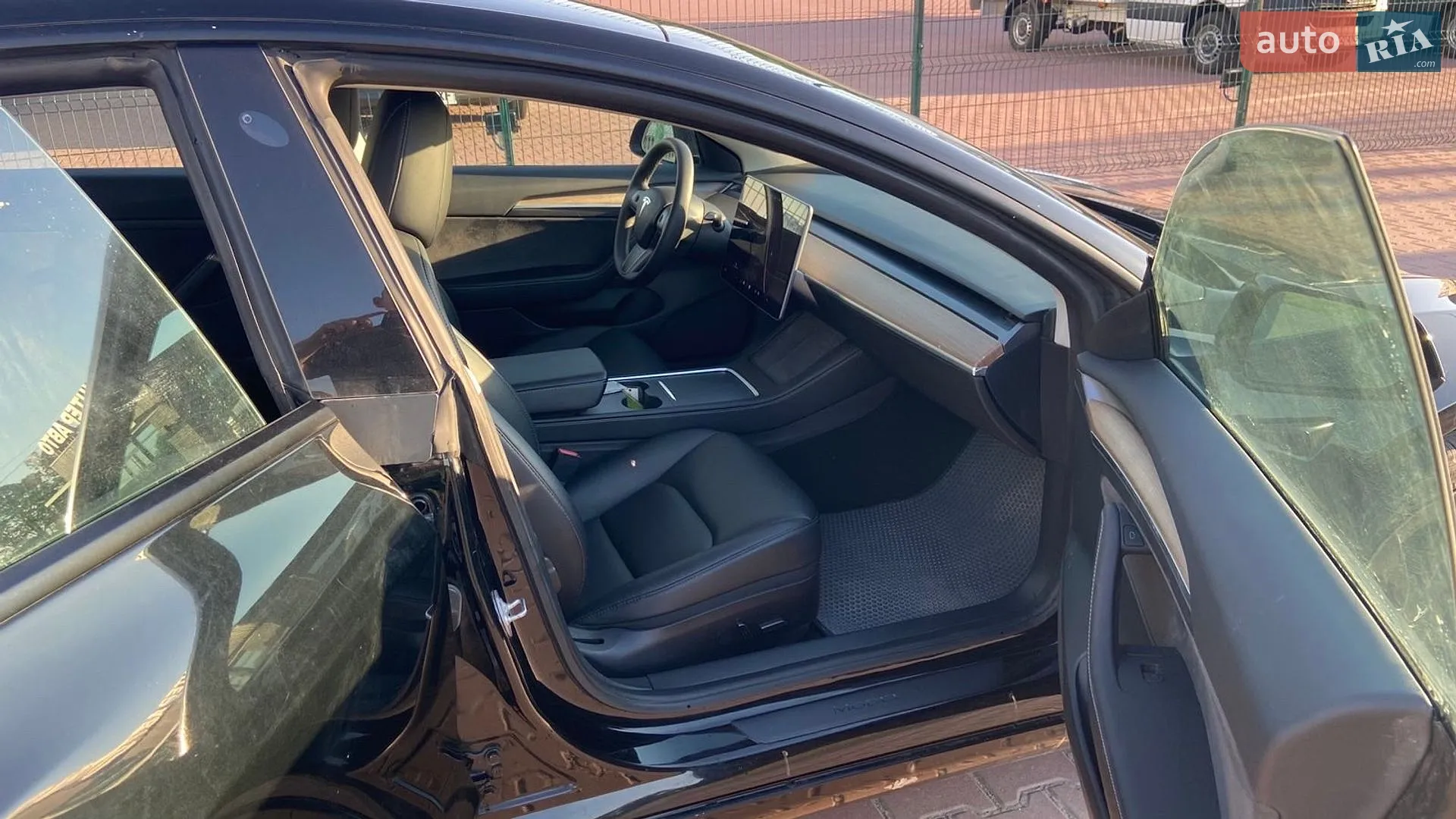 2022 Tesla Model 3 - мініатюра 17