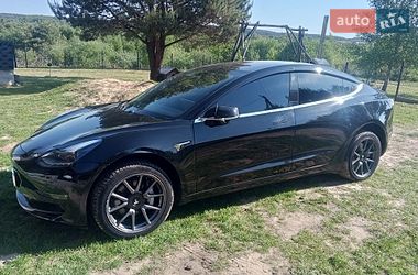 Седан Tesla Model 3 2019 в Новояворівську