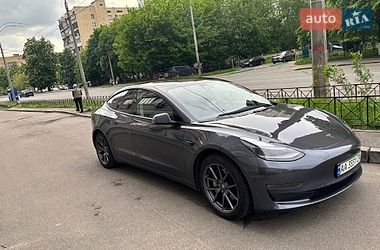 Седан Tesla Model 3 2021 в Києві