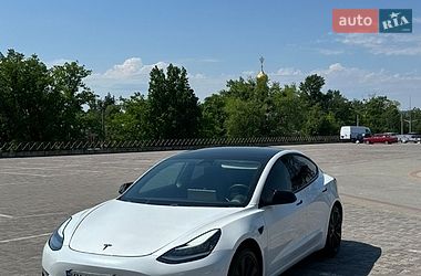 Седан Tesla Model 3 2020 в Харькове