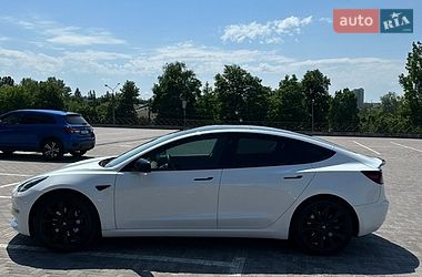 Седан Tesla Model 3 2020 в Харькове