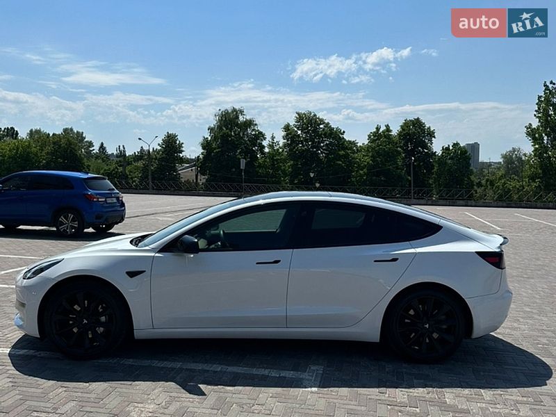 Седан Tesla Model 3 2020 в Харькове