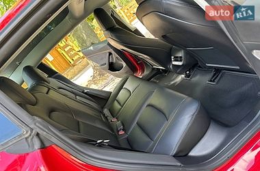 Седан Tesla Model 3 2022 в Золочеві