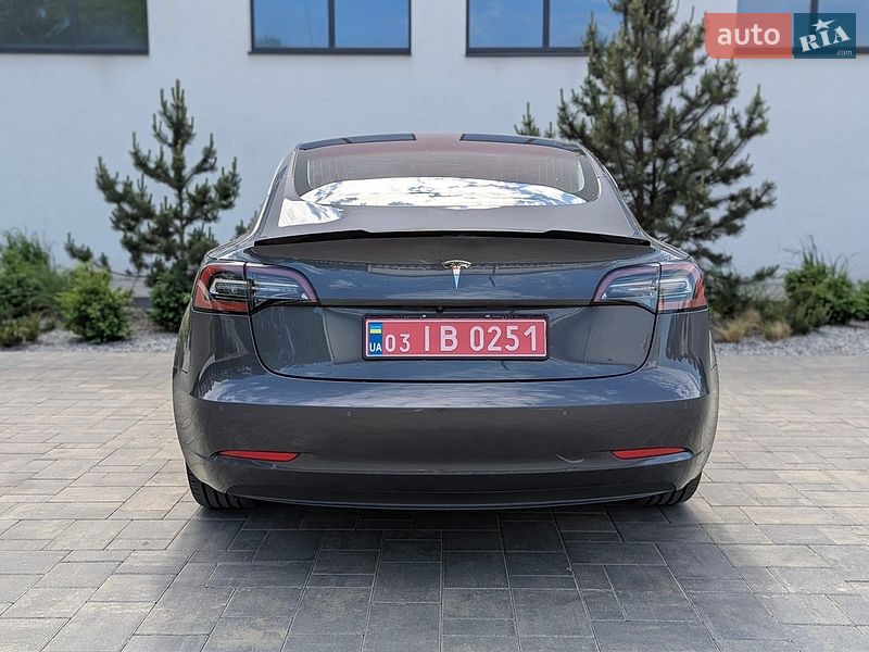 Седан Tesla Model 3 2018 в Луцке фото 6 Седан Tesla Model 3 2018 в Луцке