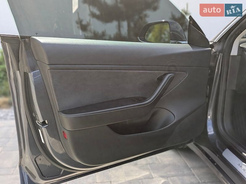 Седан Tesla Model 3 2018 в Луцке фото 22 Седан Tesla Model 3 2018 в Луцке