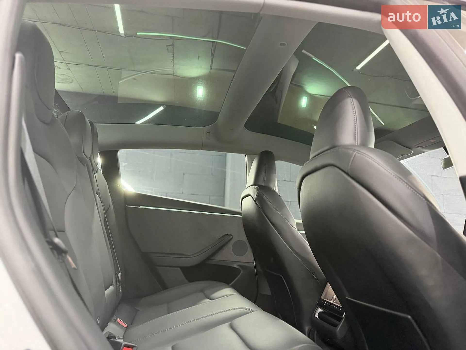 2025 Tesla Model 3 - мініатюра 49