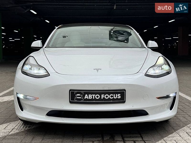 Седан Tesla Model 3 2021 в Києві фото 3 Седан Tesla Model 3 2021 в Києві