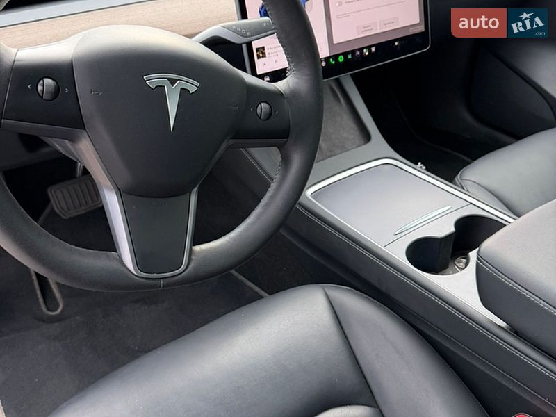 Седан Tesla Model 3 2022 в Запорожье