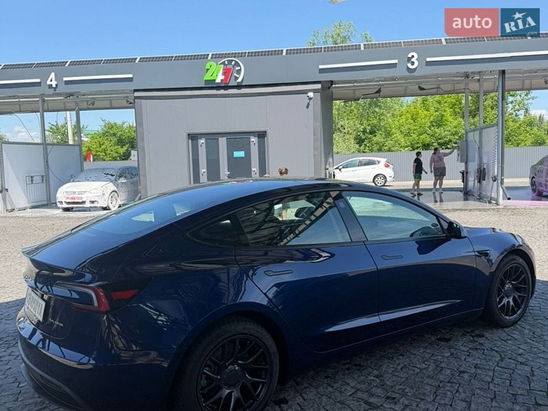 Седан Tesla Model 3 2024 в Киеве фото 6 Седан Tesla Model 3 2024 в Киеве