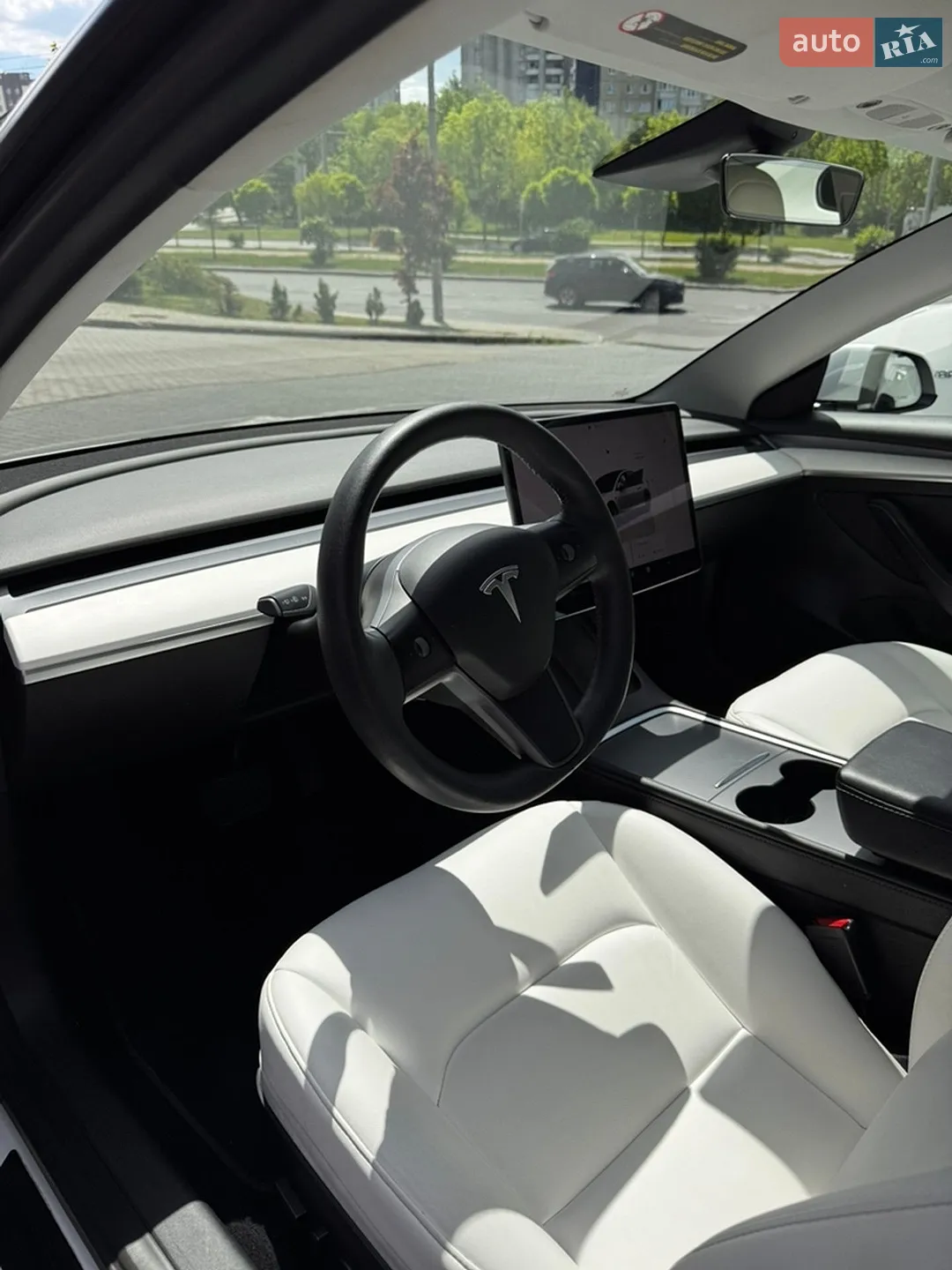 2022 Tesla Model 3 - мініатюра 19