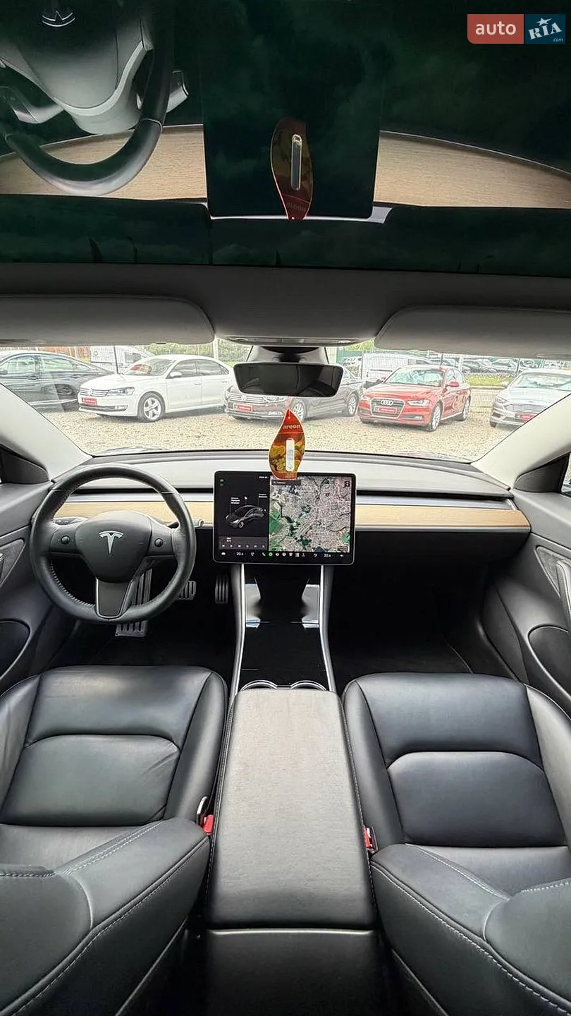 2019 Tesla Model 3 - мініатюра 9