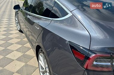 Седан Tesla Model 3 2018 в Самборе