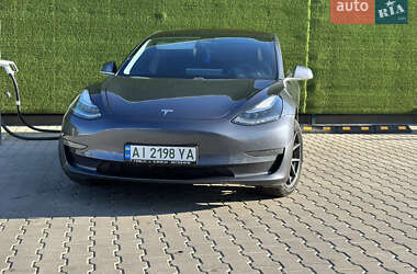 tesla model-3 2018 в Святопетрівське від професійного продавця Євгеній