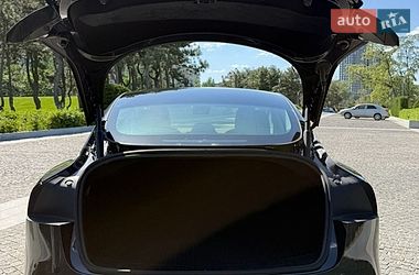 Седан Tesla Model 3 2025 в Днепре