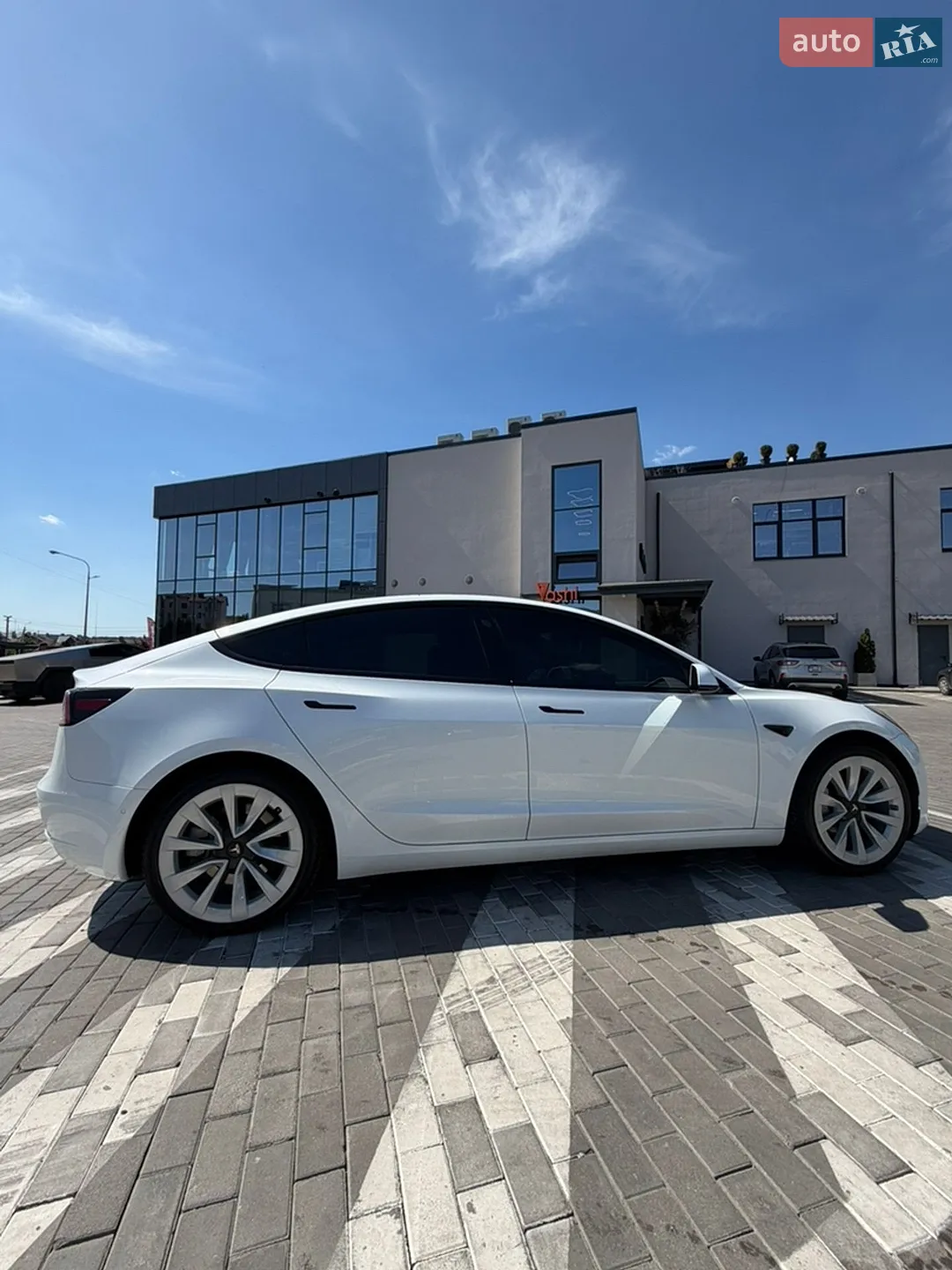 2021 Tesla Model 3 - мініатюра 4