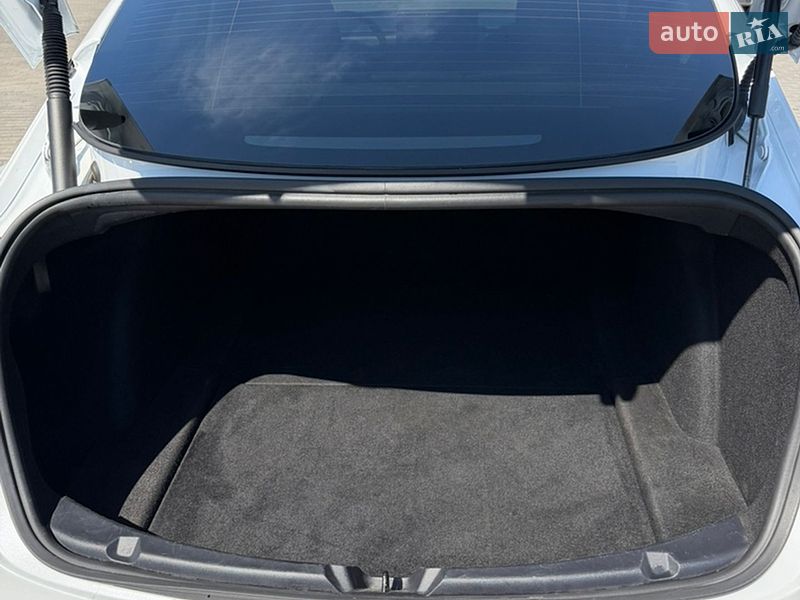 Седан Tesla Model 3 2021 в Рівному фото 13 Седан Tesla Model 3 2021 в Рівному
