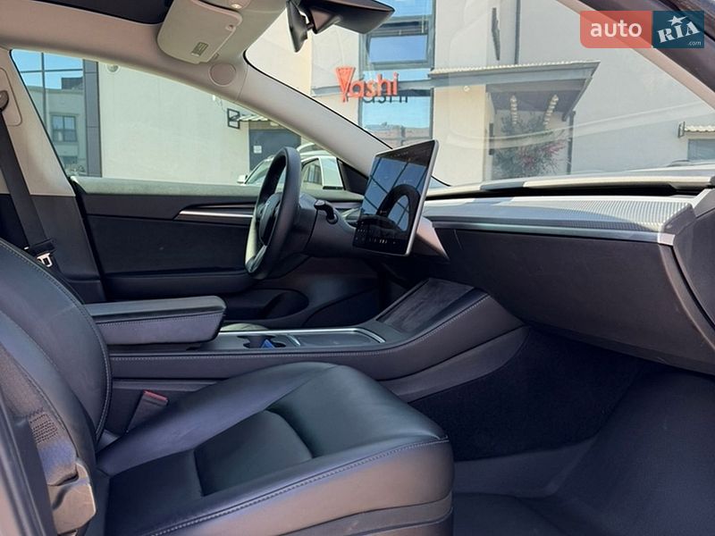 Седан Tesla Model 3 2021 в Рівному фото 18 Седан Tesla Model 3 2021 в Рівному