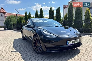 Седан Tesla Model 3 2022 в Стрые