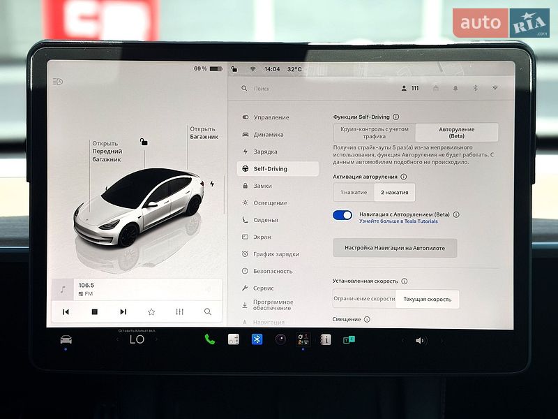 Седан Tesla Model 3 2023 в Киеве