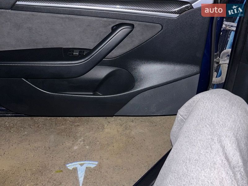Седан Tesla Model 3 2021 в Кам'янець-Подільському