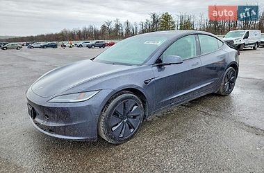 Седан Tesla Model 3 2024 в Киеве