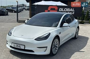 Седан Tesla Model 3 2021 в Рівному