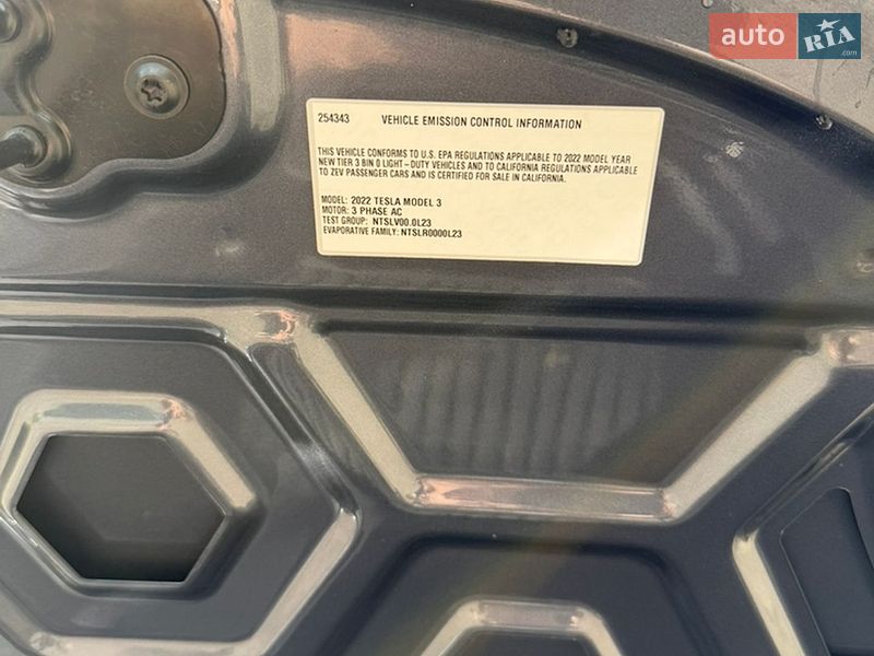 Седан Tesla Model 3 2022 в Киеве