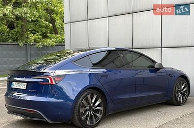 Седан Tesla Model 3 2024 в Києві