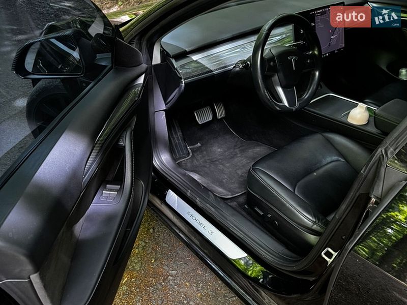 Седан Tesla Model 3 2018 в Луцьку