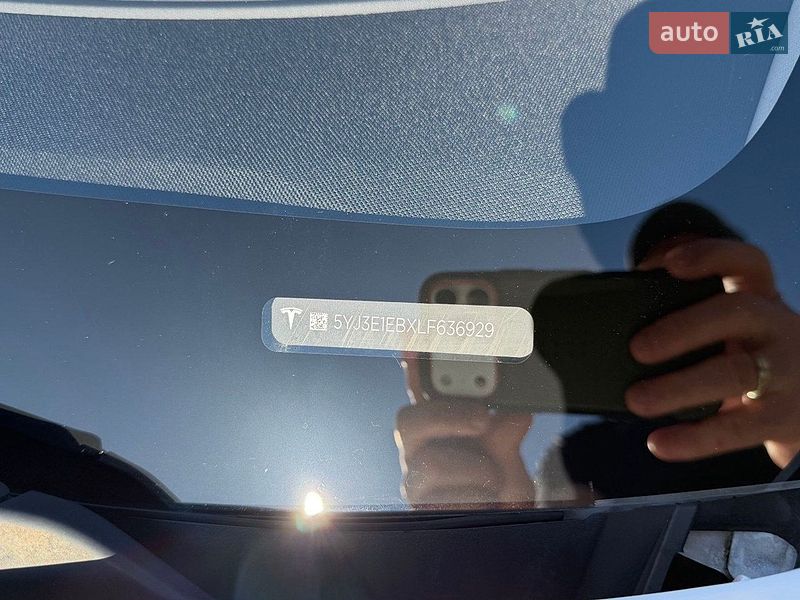 Седан Tesla Model 3 2020 в Харкові