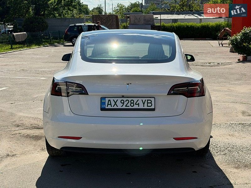 Седан Tesla Model 3 2020 в Харькове