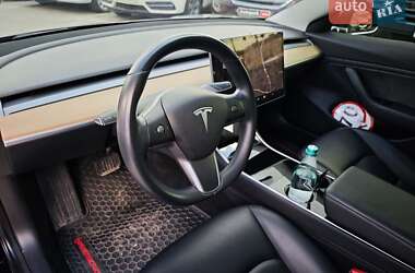 Седан Tesla Model 3 2019 в Харкові