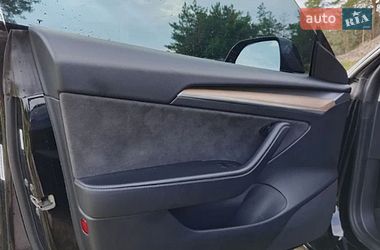 Седан Tesla Model 3 2021 в Киеве