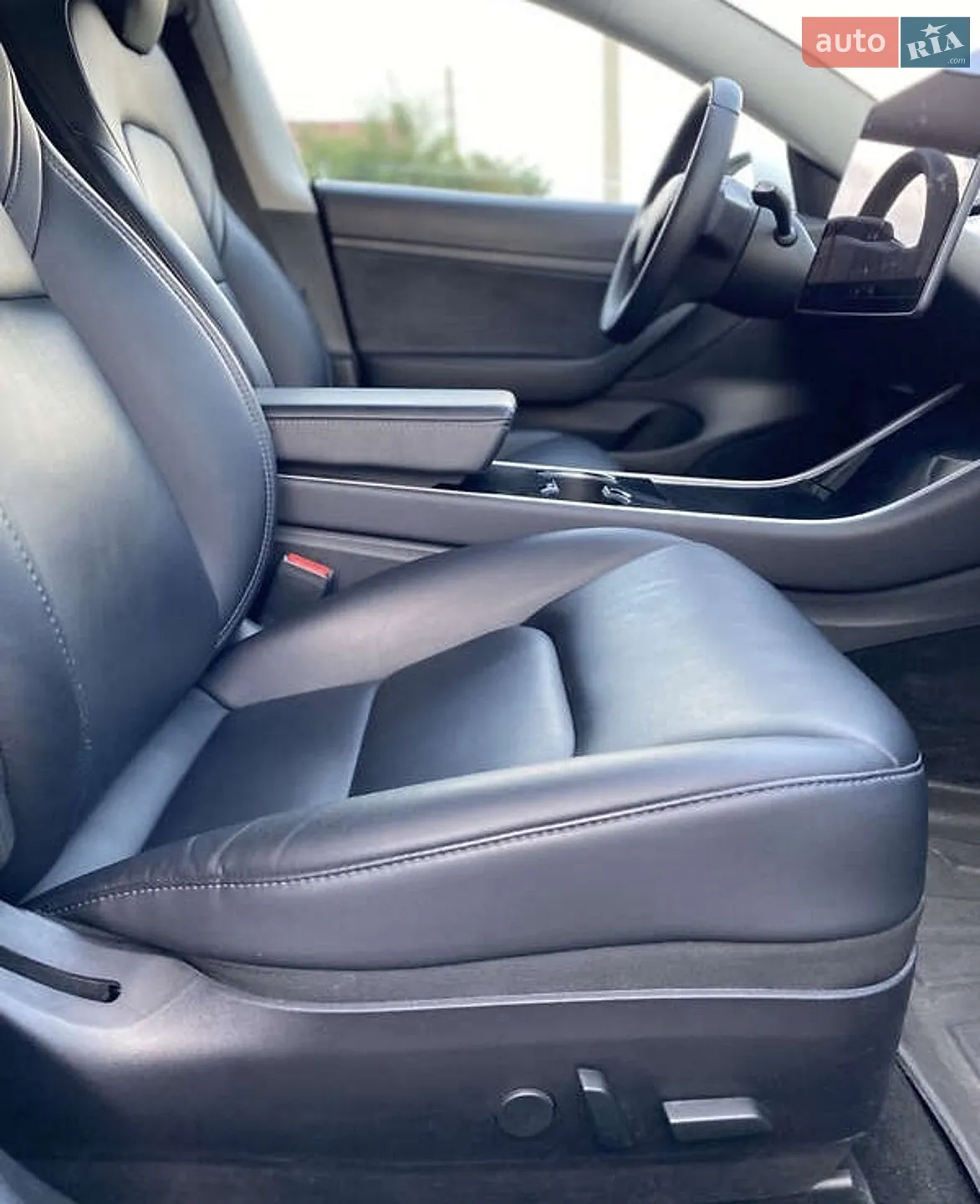 2020 Tesla Model 3 - мініатюра 23