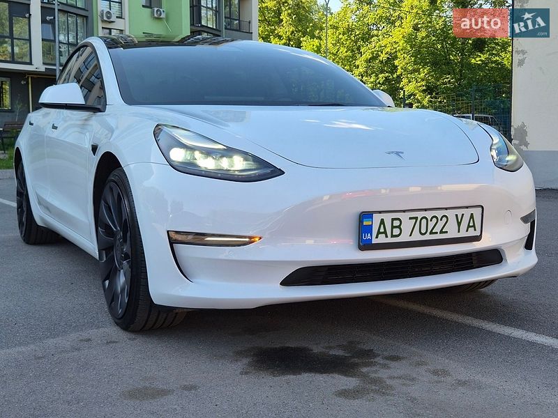 Tesla Model 3 2022