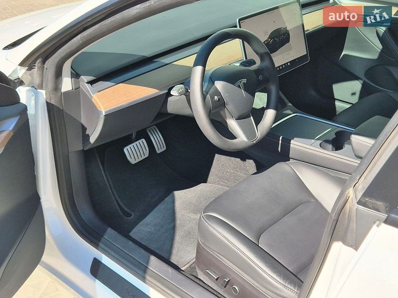 Седан Tesla Model 3 2022 в Виннице фото 25 Седан Tesla Model 3 2022 в Виннице