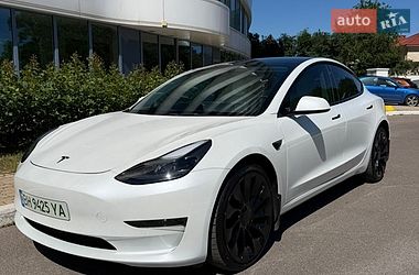 Седан Tesla Model 3 2022 в Одессе